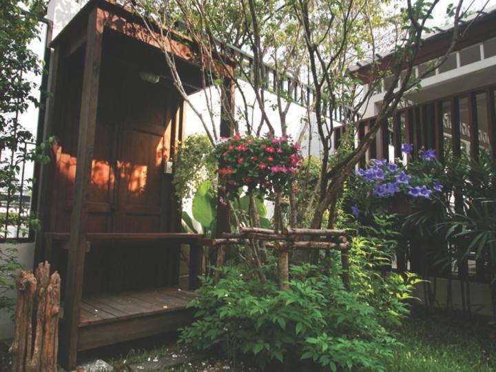 Baan Pra Nond Bed & Breakfast バンコク都 エクステリア 写真
